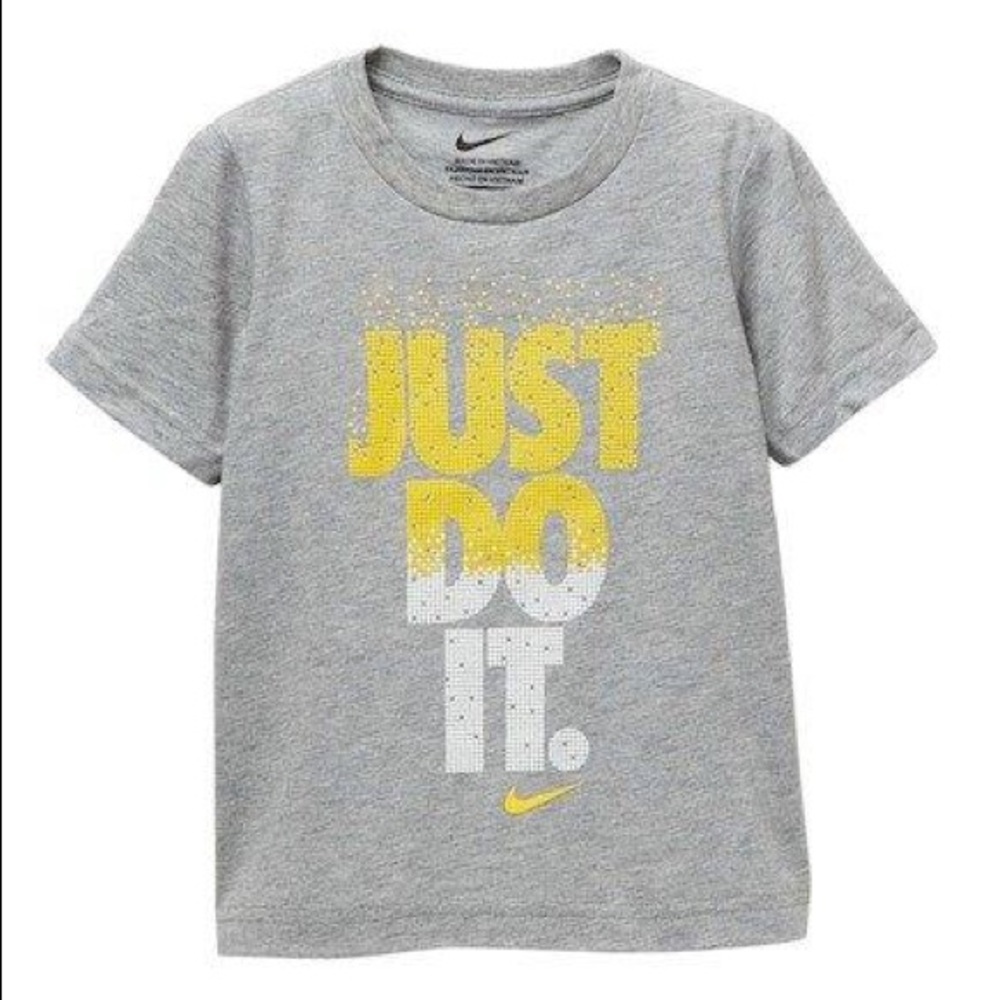 🎉🎉NWT Nike JDI Dot T-shirt🎉🎉